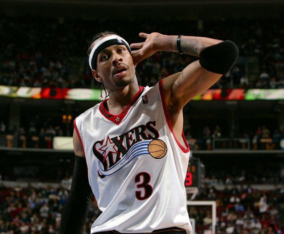 弗兰克：本场欧冠会进行球员轮换，约翰逊能否出战还需观察（弗兰克：欧冠将轮换阵容，约翰逊出场成疑仍待评估）