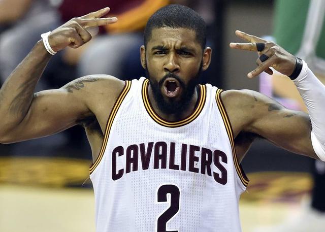 湖人浓眉哥篮下统治球队获胜（浓眉内线制霸助湖人取胜）