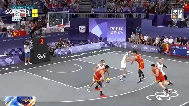 拼！本赛季抢回球权的次数：哈特29次领跑，VJ排名第二（本季夺回球权次数榜：哈特以29次居首，VJ位列第二）